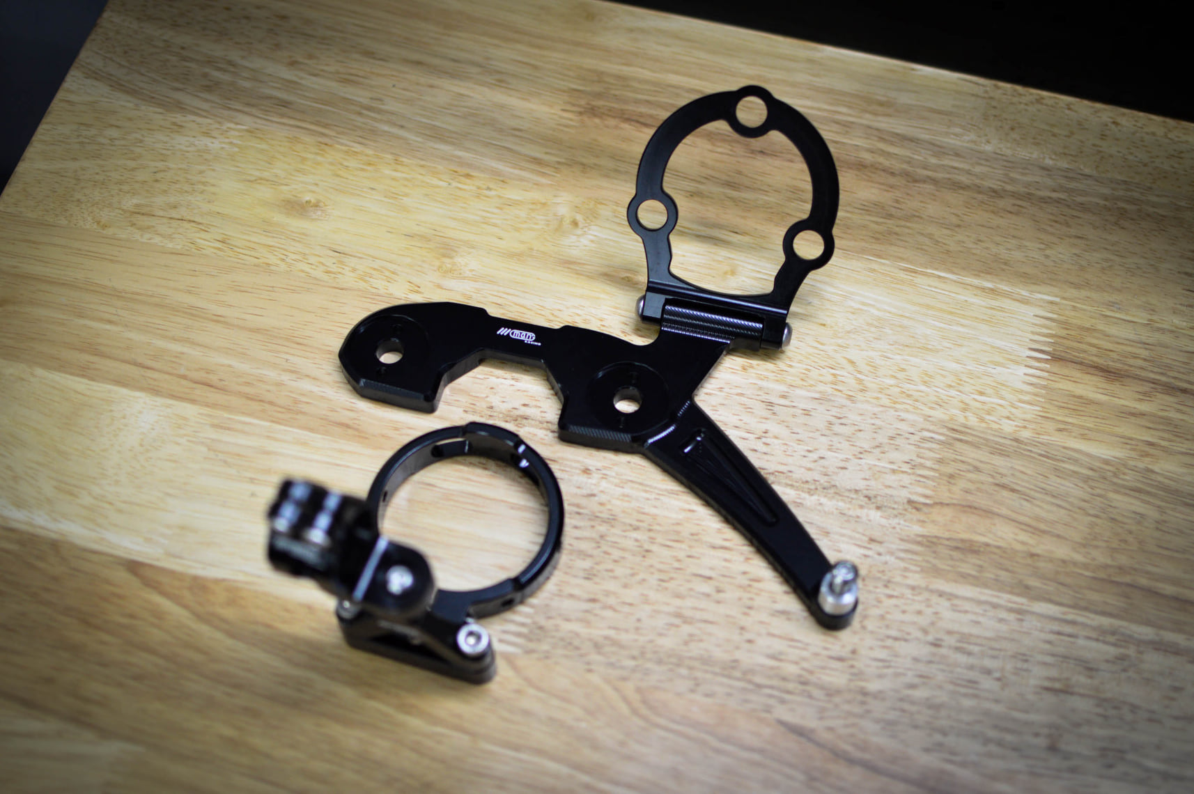 DUCATI SC800 CAFE RACCER MATRIS, MUPO, HYPER PRO STEERING DAMPER