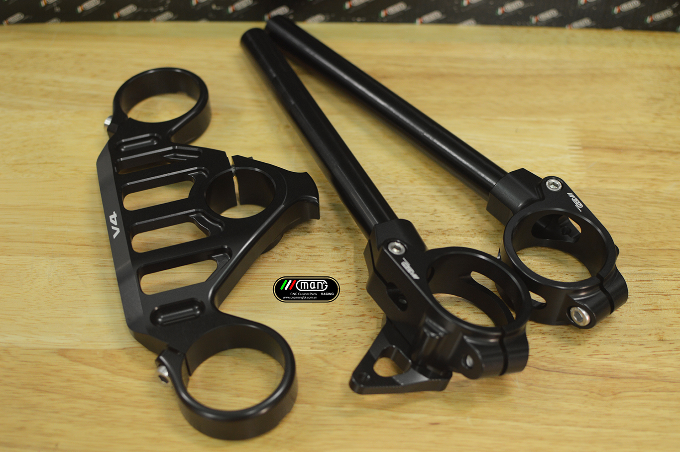 THỚT CHẢNG BA , GHI ĐÔNG PANIGALE V4