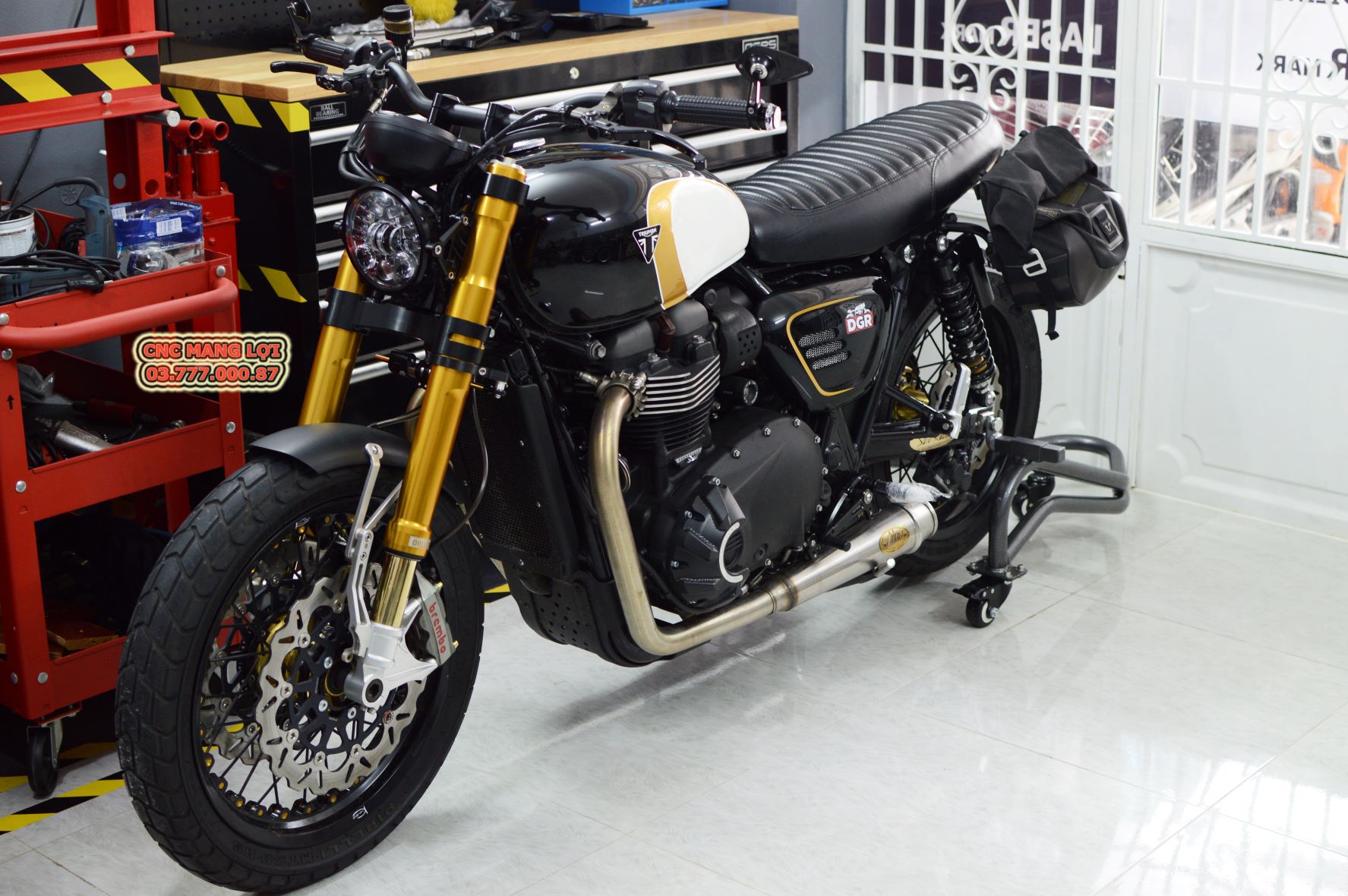 TRIUMH STREET TWINS FULL SET