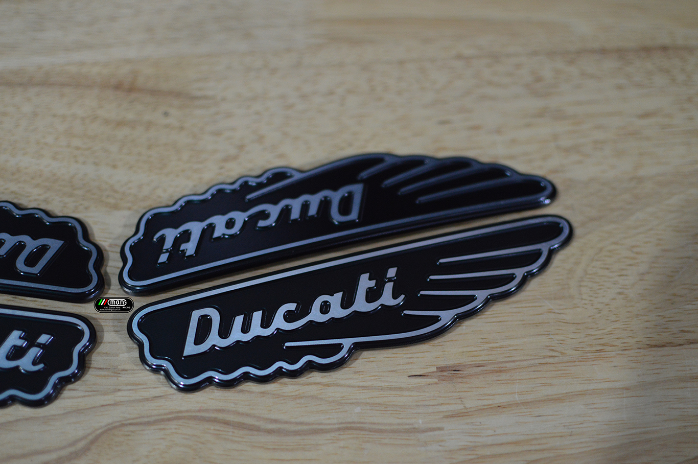 LOGO DUCATI