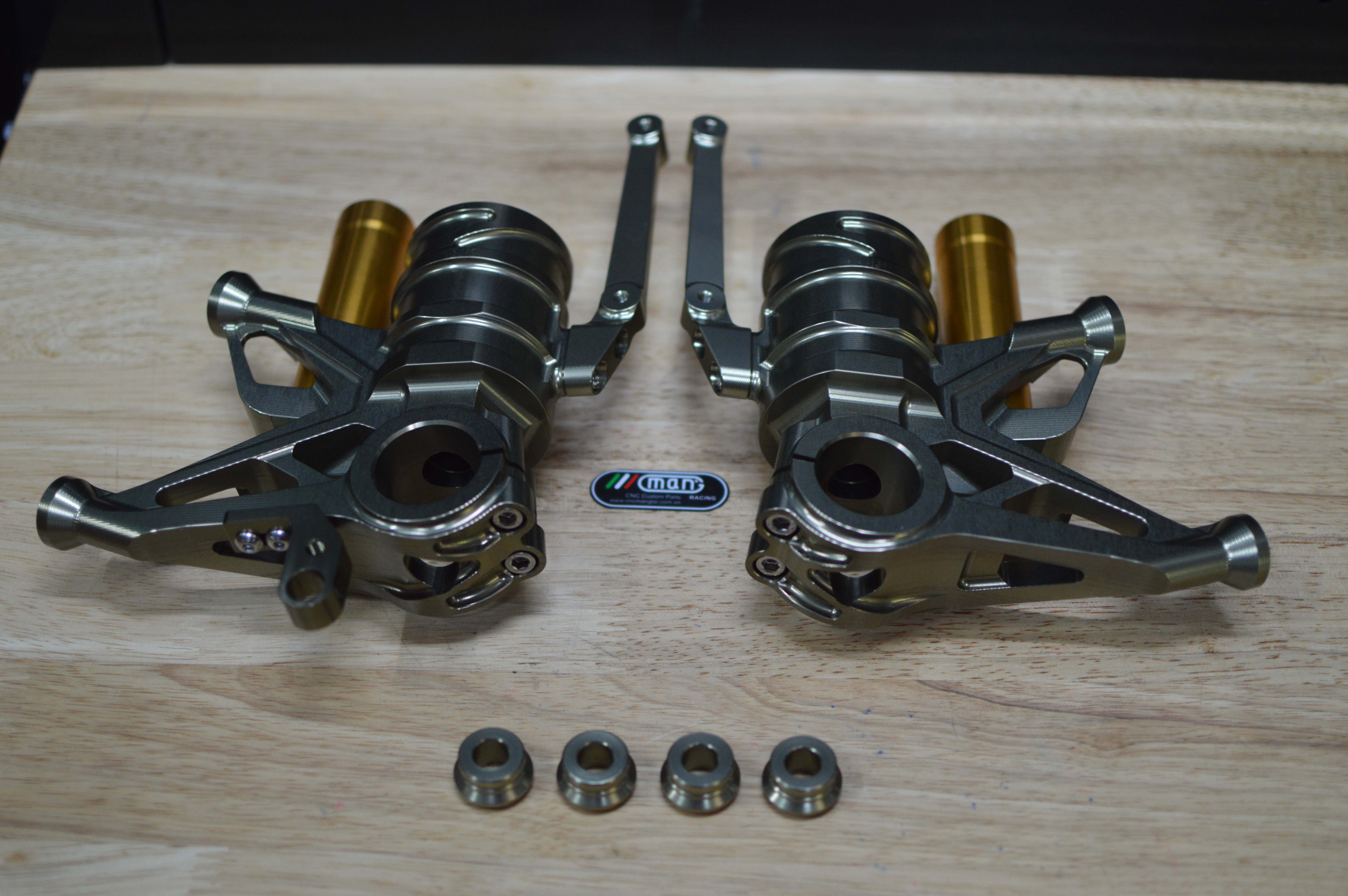 BMW S1000RR 2020 CHÂN PHUỘC